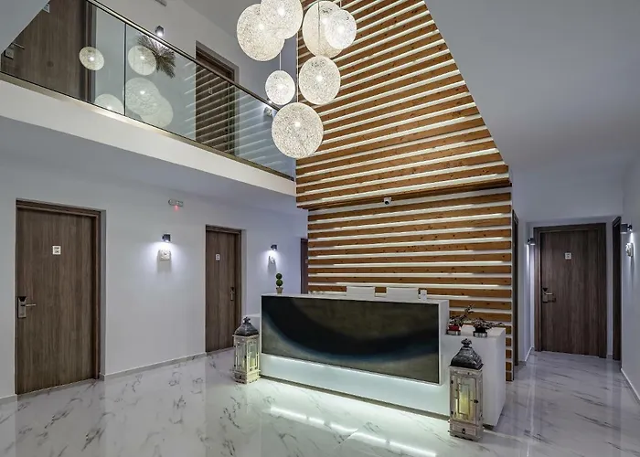 Hotel Kyma & 3*